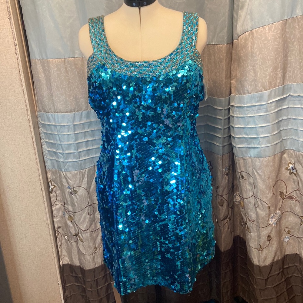 B’DAZZLE  Size 16 Blue Sequined Dress